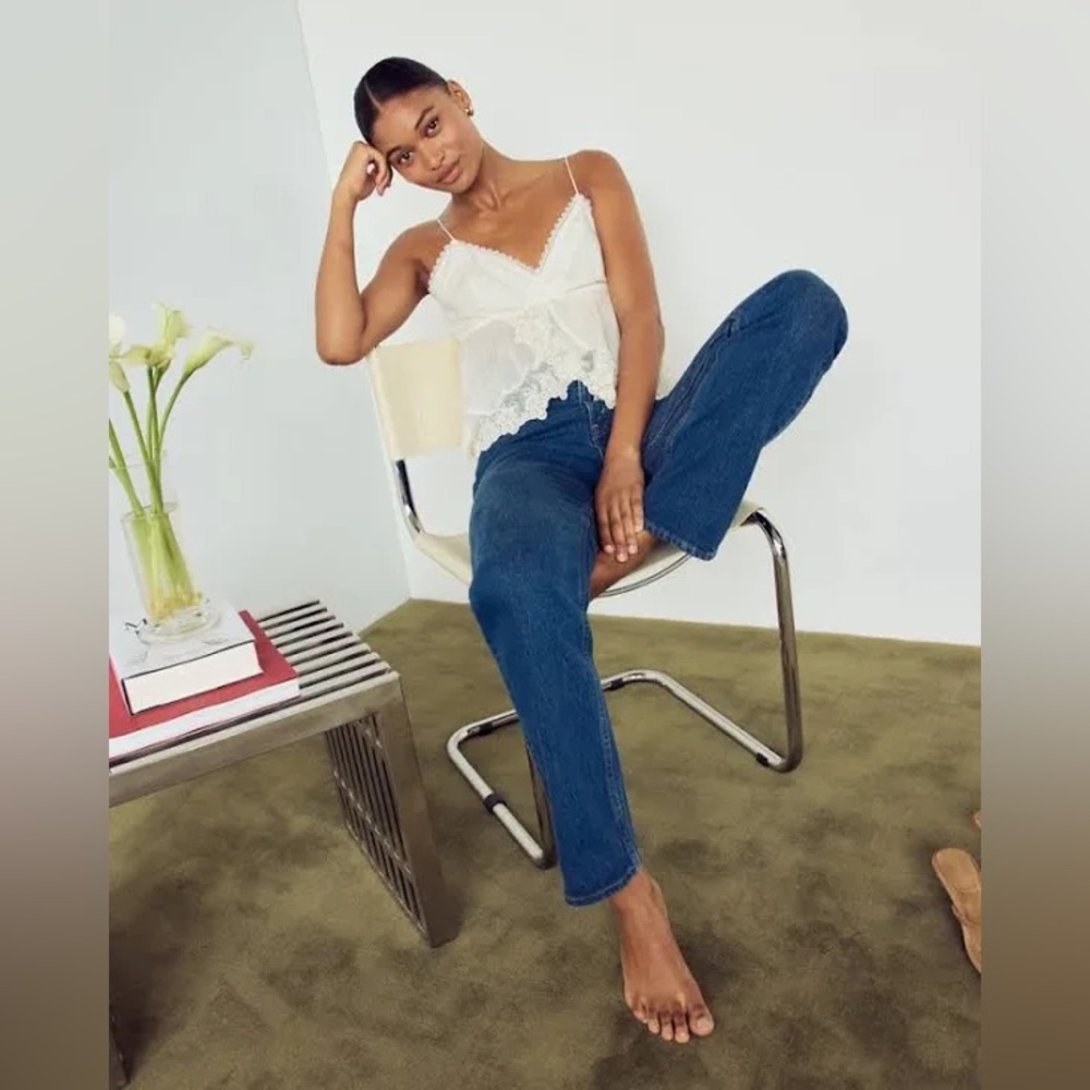 Abercrombie & Fitch | Curve Love Ultra Hi-Rise 90s Straight Blue Jeans (26/2R)